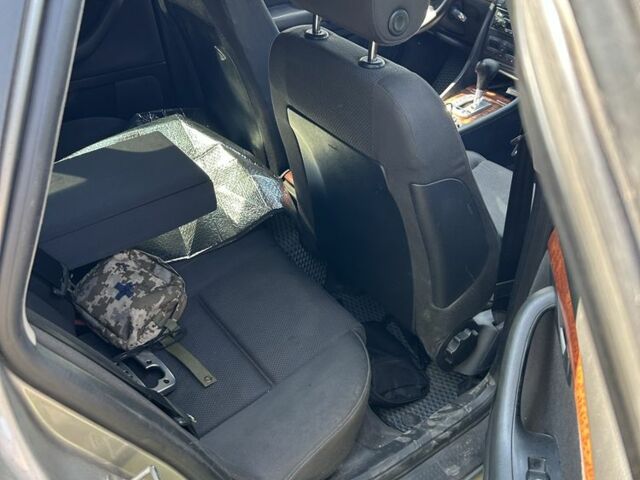 Сірий Ауді А4, об'ємом двигуна 1.8 л та пробігом 320 тис. км за 3300 $, фото 1 на Automoto.ua