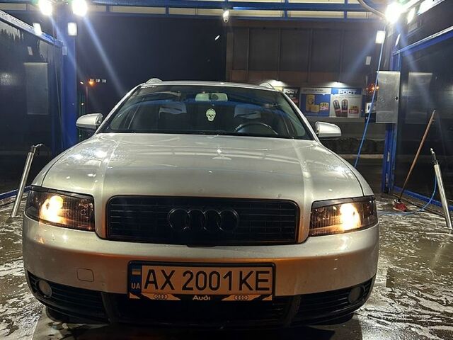 Сірий Ауді А4, об'ємом двигуна 2.4 л та пробігом 282 тис. км за 4999 $, фото 1 на Automoto.ua