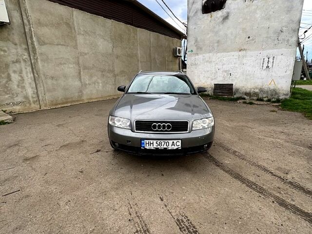 Сірий Ауді А4, об'ємом двигуна 2.5 л та пробігом 280 тис. км за 3300 $, фото 1 на Automoto.ua