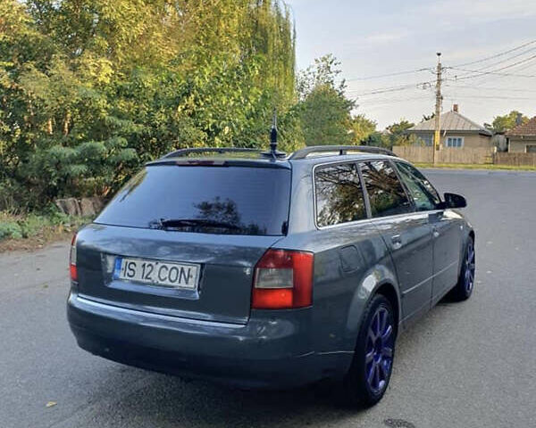 Серый Ауди А4, объемом двигателя 2.5 л и пробегом 299 тыс. км за 2400 $, фото 1 на Automoto.ua