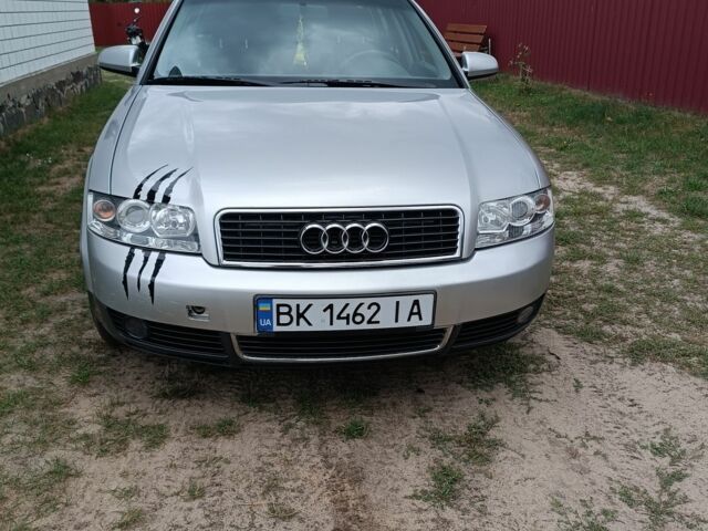 Сірий Ауді А4, об'ємом двигуна 1.6 л та пробігом 260 тис. км за 3150 $, фото 1 на Automoto.ua