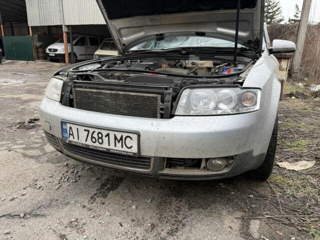 Серый Ауди А4, объемом двигателя 2 л и пробегом 200 тыс. км за 1500 $, фото 1 на Automoto.ua