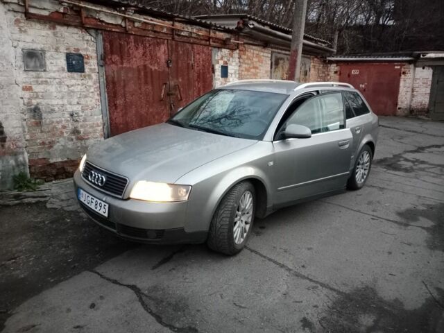 Серый Ауди А4, объемом двигателя 0 л и пробегом 300 тыс. км за 2500 $, фото 1 на Automoto.ua