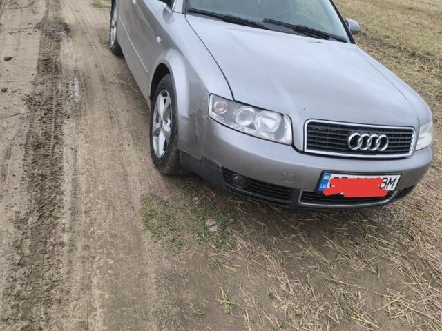 Серый Ауди А4, объемом двигателя 2 л и пробегом 401 тыс. км за 3999 $, фото 1 на Automoto.ua