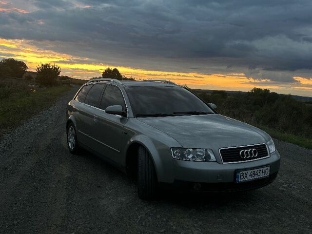 Сірий Ауді А4, об'ємом двигуна 2 л та пробігом 300 тис. км за 7018 $, фото 1 на Automoto.ua