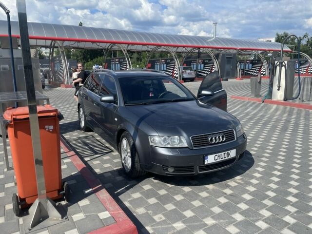 Серый Ауди А4, объемом двигателя 0 л и пробегом 3 тыс. км за 5100 $, фото 1 на Automoto.ua