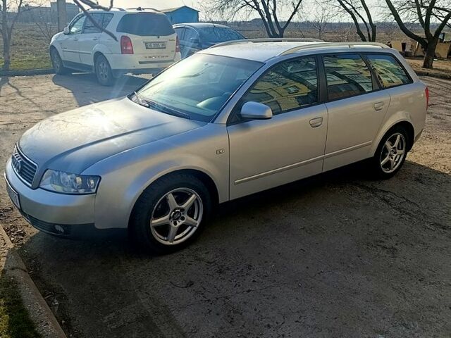 Сірий Ауді А4, об'ємом двигуна 1.6 л та пробігом 0 тис. км за 5300 $, фото 1 на Automoto.ua