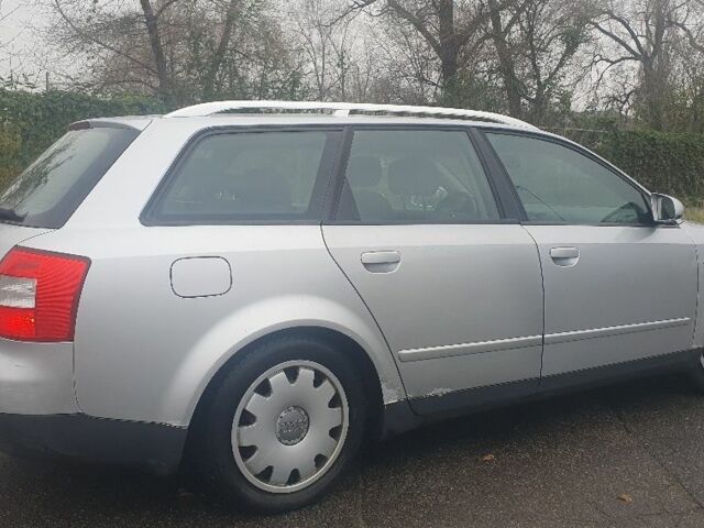 Серый Ауди А4, объемом двигателя 1.9 л и пробегом 333 тыс. км за 2400 $, фото 1 на Automoto.ua