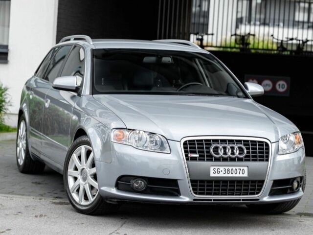 Серый Ауди А4, объемом двигателя 2 л и пробегом 187 тыс. км за 3000 $, фото 1 на Automoto.ua