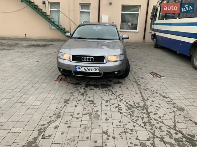 Серый Ауди А4, объемом двигателя 2 л и пробегом 319 тыс. км за 5200 $, фото 1 на Automoto.ua