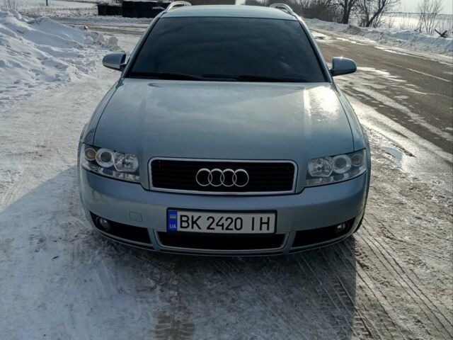 Сірий Ауді А4, об'ємом двигуна 1.6 л та пробігом 249 тис. км за 5500 $, фото 1 на Automoto.ua