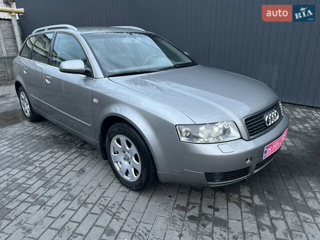Сірий Ауді А4, об'ємом двигуна 2 л та пробігом 255 тис. км за 5900 $, фото 1 на Automoto.ua