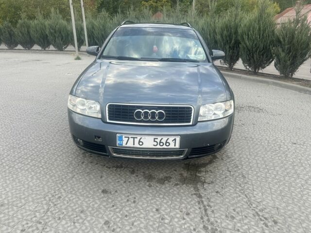 Сірий Ауді А4, об'ємом двигуна 2.5 л та пробігом 300 тис. км за 3000 $, фото 1 на Automoto.ua