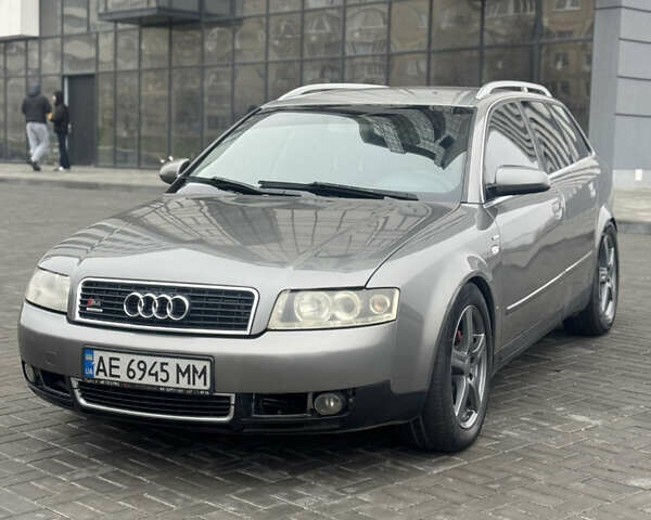 Серый Ауди А4, объемом двигателя 2.5 л и пробегом 240 тыс. км за 3799 $, фото 1 на Automoto.ua