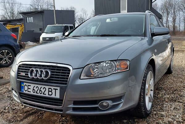 Серый Ауди А4, объемом двигателя 2 л и пробегом 275 тыс. км за 7700 $, фото 1 на Automoto.ua