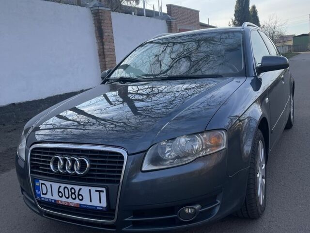 Серый Ауди А4, объемом двигателя 2 л и пробегом 327 тыс. км за 5500 $, фото 1 на Automoto.ua