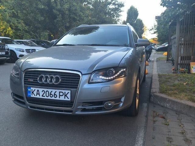 Ауди А4 2005 в Киеве на Automoto.ua Серый Ауди А4, объемом двигателя 2 л и пробегом 234 тыс. км за 3890 $, фото 1 на Automoto.ua