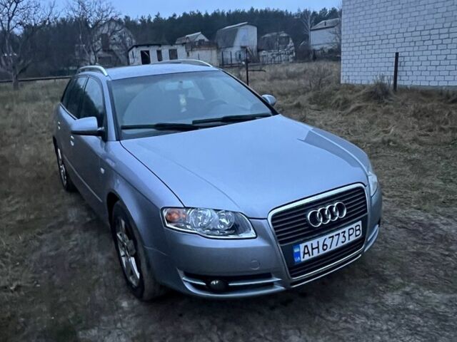 Серый Ауди А4, объемом двигателя 2 л и пробегом 330 тыс. км за 5500 $, фото 1 на Automoto.ua