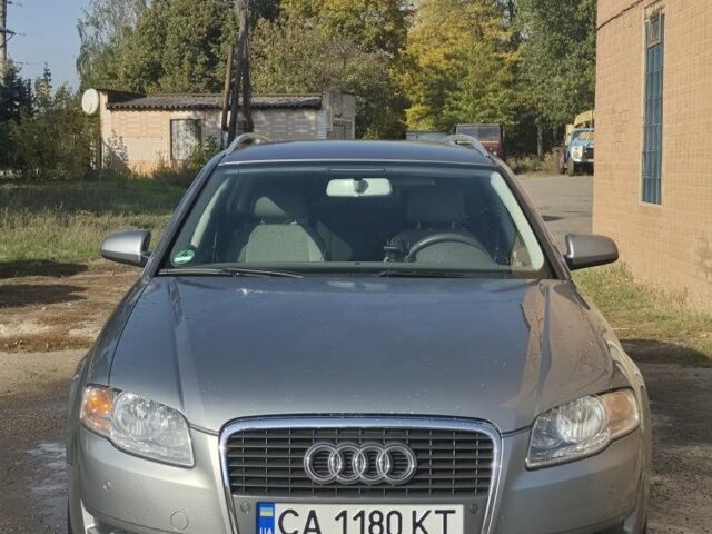 Сірий Ауді А4, об'ємом двигуна 2 л та пробігом 237 тис. км за 6423 $, фото 1 на Automoto.ua