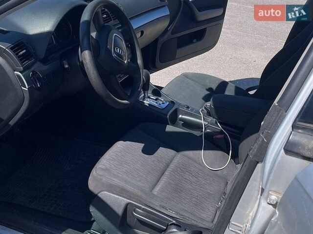Серый Ауди А4, объемом двигателя 2 л и пробегом 320 тыс. км за 4900 $, фото 1 на Automoto.ua