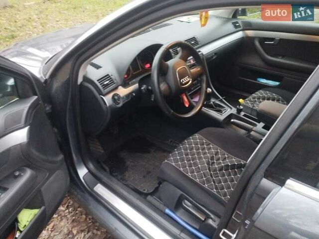 Серый Ауди А4, объемом двигателя 2 л и пробегом 330 тыс. км за 5950 $, фото 1 на Automoto.ua