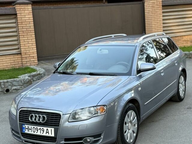 Серый Ауди А4, объемом двигателя 2 л и пробегом 315 тыс. км за 6500 $, фото 1 на Automoto.ua