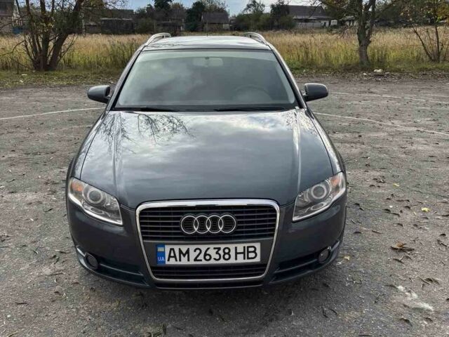 Серый Ауди А4, объемом двигателя 2 л и пробегом 272 тыс. км за 6400 $, фото 1 на Automoto.ua