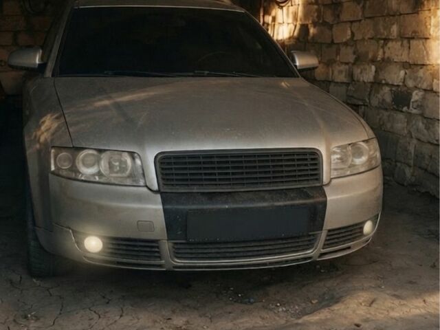 Сірий Ауді А4, об'ємом двигуна 1.9 л та пробігом 400 тис. км за 1605 $, фото 1 на Automoto.ua