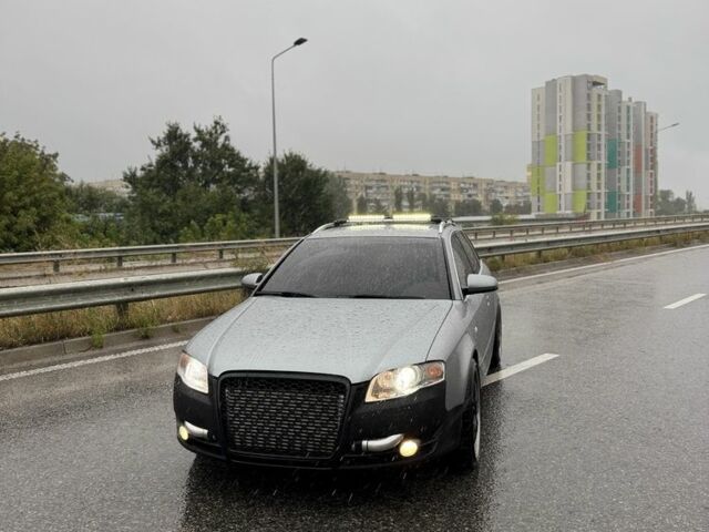 Серый Ауди А4, объемом двигателя 3 л и пробегом 299 тыс. км за 5019 $, фото 1 на Automoto.ua