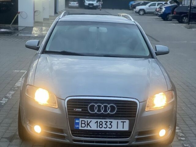 Сірий Ауді А4, об'ємом двигуна 1.6 л та пробігом 297 тис. км за 5493 $, фото 1 на Automoto.ua