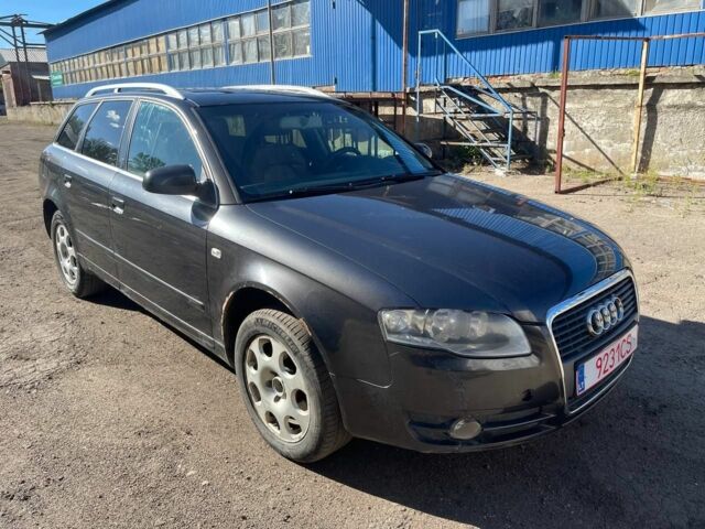 Серый Ауди А4, объемом двигателя 2 л и пробегом 250 тыс. км за 2999 $, фото 1 на Automoto.ua