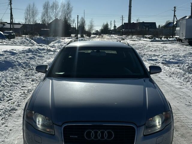 Серый Ауди А4, объемом двигателя 2 л и пробегом 200 тыс. км за 6500 $, фото 1 на Automoto.ua