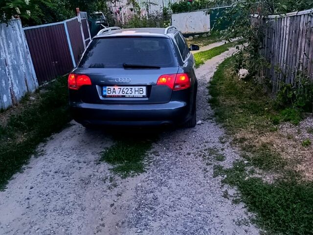 Сірий Ауді А4, об'ємом двигуна 2.5 л та пробігом 300 тис. км за 4000 $, фото 1 на Automoto.ua
