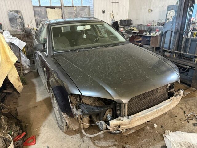 Серый Ауди А4, объемом двигателя 2 л и пробегом 300 тыс. км за 4900 $, фото 1 на Automoto.ua