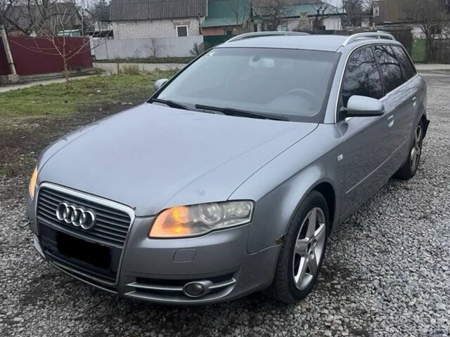 Серый Ауди А4, объемом двигателя 2 л и пробегом 300 тыс. км за 3500 $, фото 1 на Automoto.ua