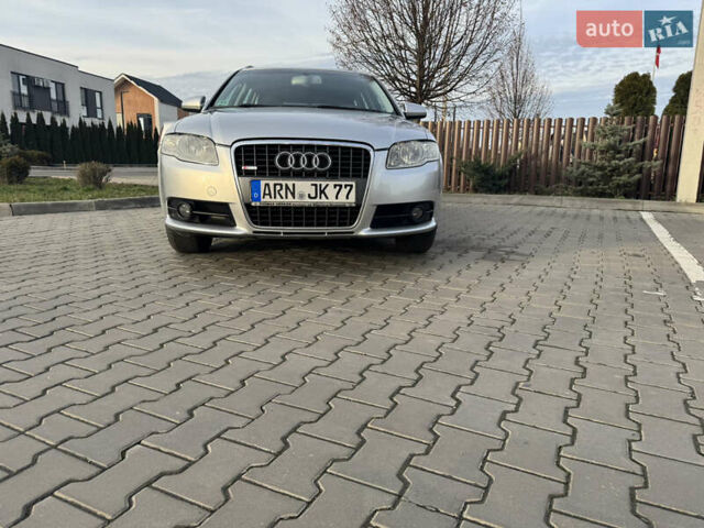 Серый Ауди А4, объемом двигателя 1.6 л и пробегом 261 тыс. км за 6500 $, фото 1 на Automoto.ua