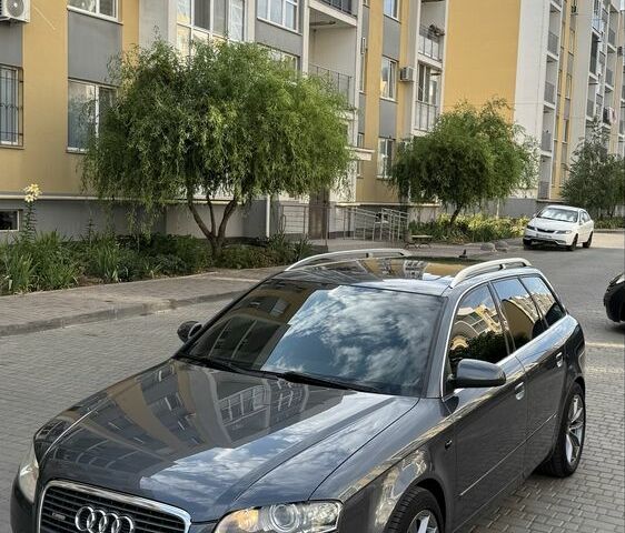 Сірий Ауді А4, об'ємом двигуна 2 л та пробігом 220 тис. км за 7800 $, фото 1 на Automoto.ua