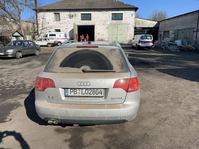 Серый Ауди А4, объемом двигателя 2 л и пробегом 250 тыс. км за 4300 $, фото 1 на Automoto.ua