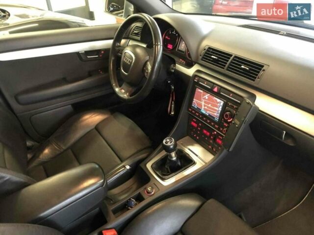 Серый Ауди А4, объемом двигателя 2 л и пробегом 304 тыс. км за 8500 $, фото 1 на Automoto.ua