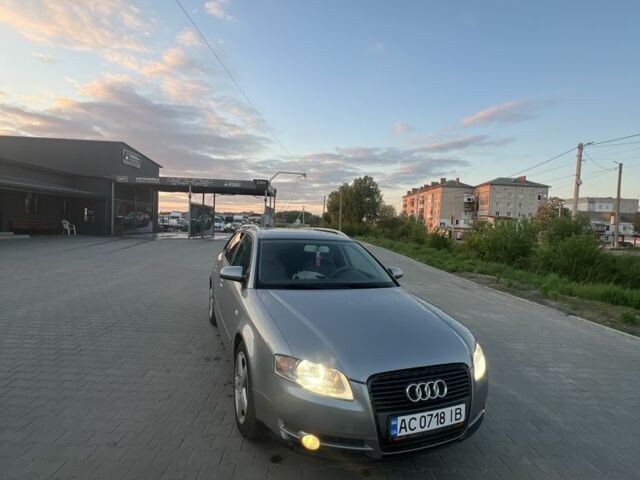 Серый Ауди А4, объемом двигателя 2 л и пробегом 434 тыс. км за 5900 $, фото 1 на Automoto.ua