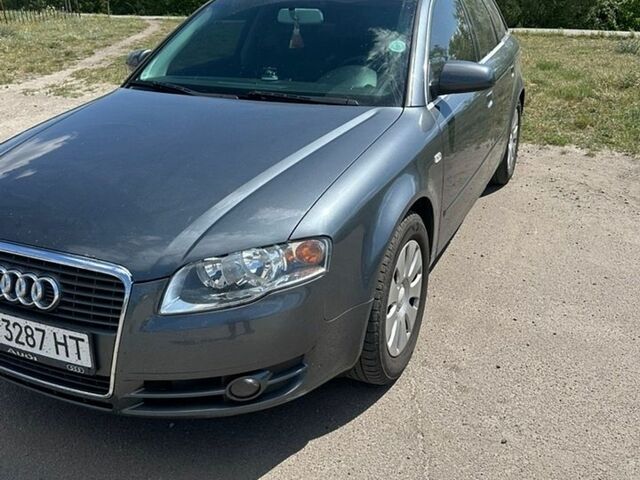 Серый Ауди А4, объемом двигателя 2 л и пробегом 313 тыс. км за 5800 $, фото 1 на Automoto.ua