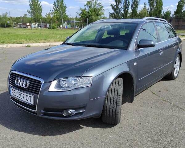 Серый Ауди А4, объемом двигателя 1.6 л и пробегом 186 тыс. км за 8200 $, фото 1 на Automoto.ua