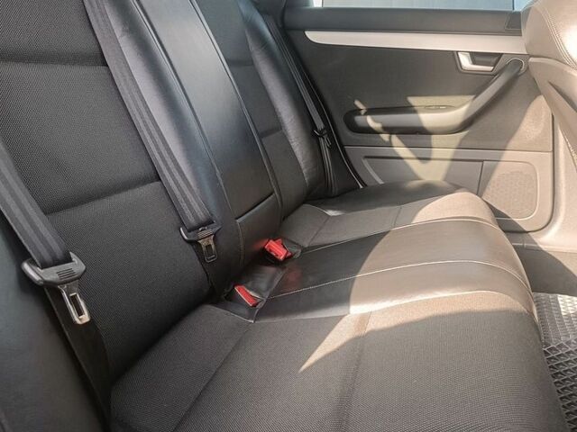 Сірий Ауді А4, об'ємом двигуна 1.98 л та пробігом 272 тис. км за 7700 $, фото 1 на Automoto.ua
