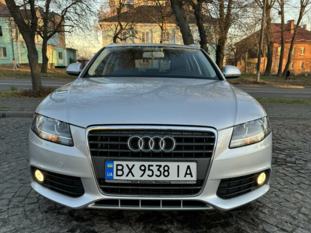 Сірий Ауді А4, об'ємом двигуна 1.8 л та пробігом 130 тис. км за 9500 $, фото 1 на Automoto.ua