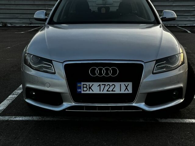 Сірий Ауді А4, об'ємом двигуна 2 л та пробігом 250 тис. км за 8700 $, фото 1 на Automoto.ua