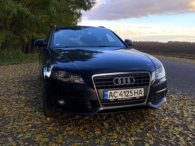 Серый Ауди А4, объемом двигателя 2 л и пробегом 320 тыс. км за 9600 $, фото 1 на Automoto.ua