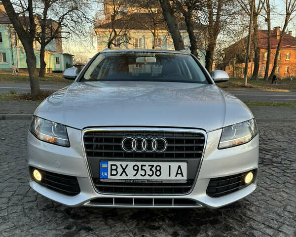 Сірий Ауді А4, об'ємом двигуна 1.8 л та пробігом 130 тис. км за 10400 $, фото 1 на Automoto.ua