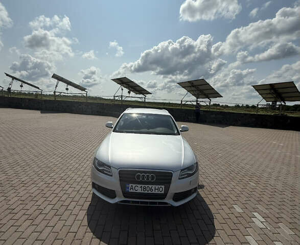 Сірий Ауді А4, об'ємом двигуна 1.8 л та пробігом 263 тис. км за 9100 $, фото 1 на Automoto.ua