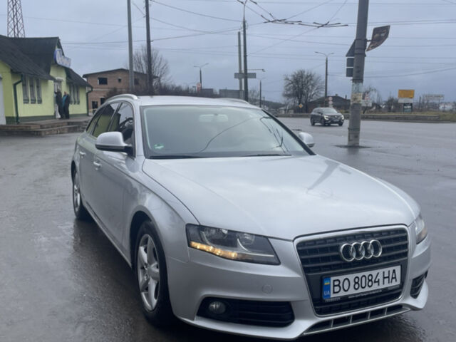Сірий Ауді А4, об'ємом двигуна 1.8 л та пробігом 262 тис. км за 7800 $, фото 1 на Automoto.ua