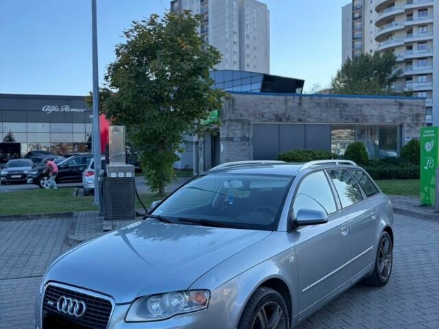 Серый Ауди А4, объемом двигателя 2 л и пробегом 300 тыс. км за 3306 $, фото 1 на Automoto.ua